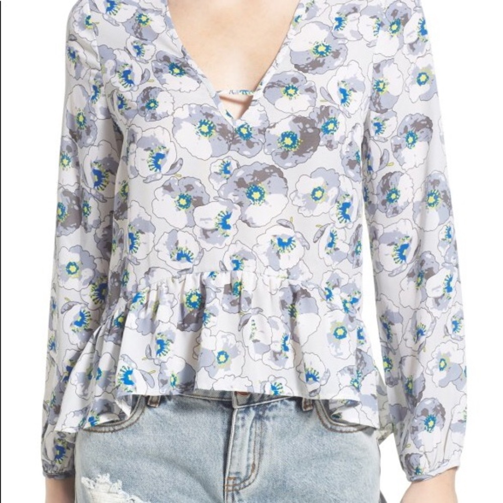 Love Sadie High-Low Floral Long Sleeve Blouse